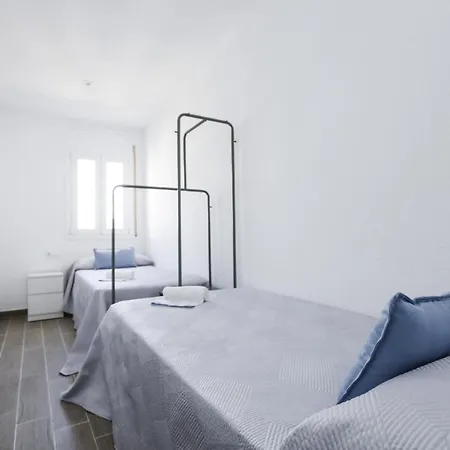 Agulla Planetcostadorada Apartment *